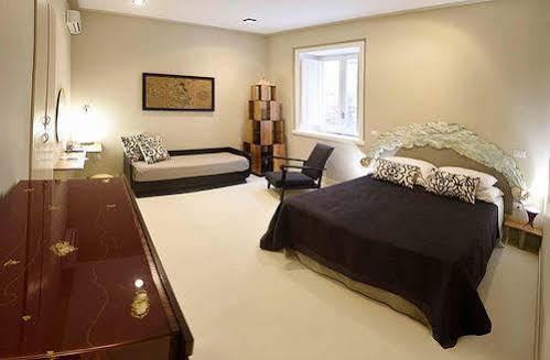 Atelier Ines B&B Home Gallery Napoli Ngoại thất bức ảnh